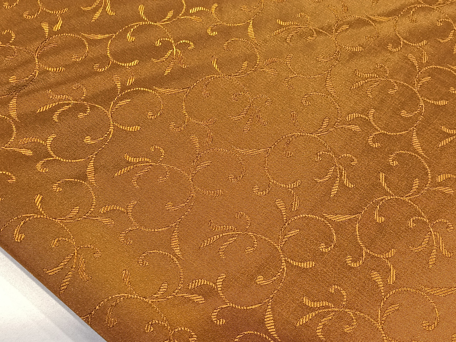 Damasco Rayon Floral Ocre