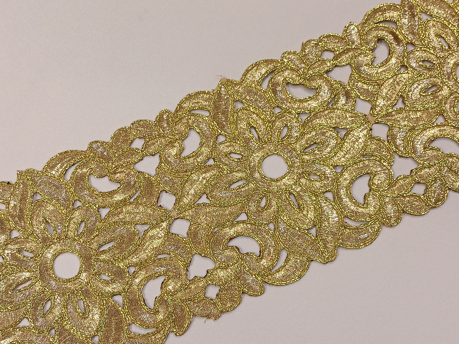 Guipur Medieval Oro