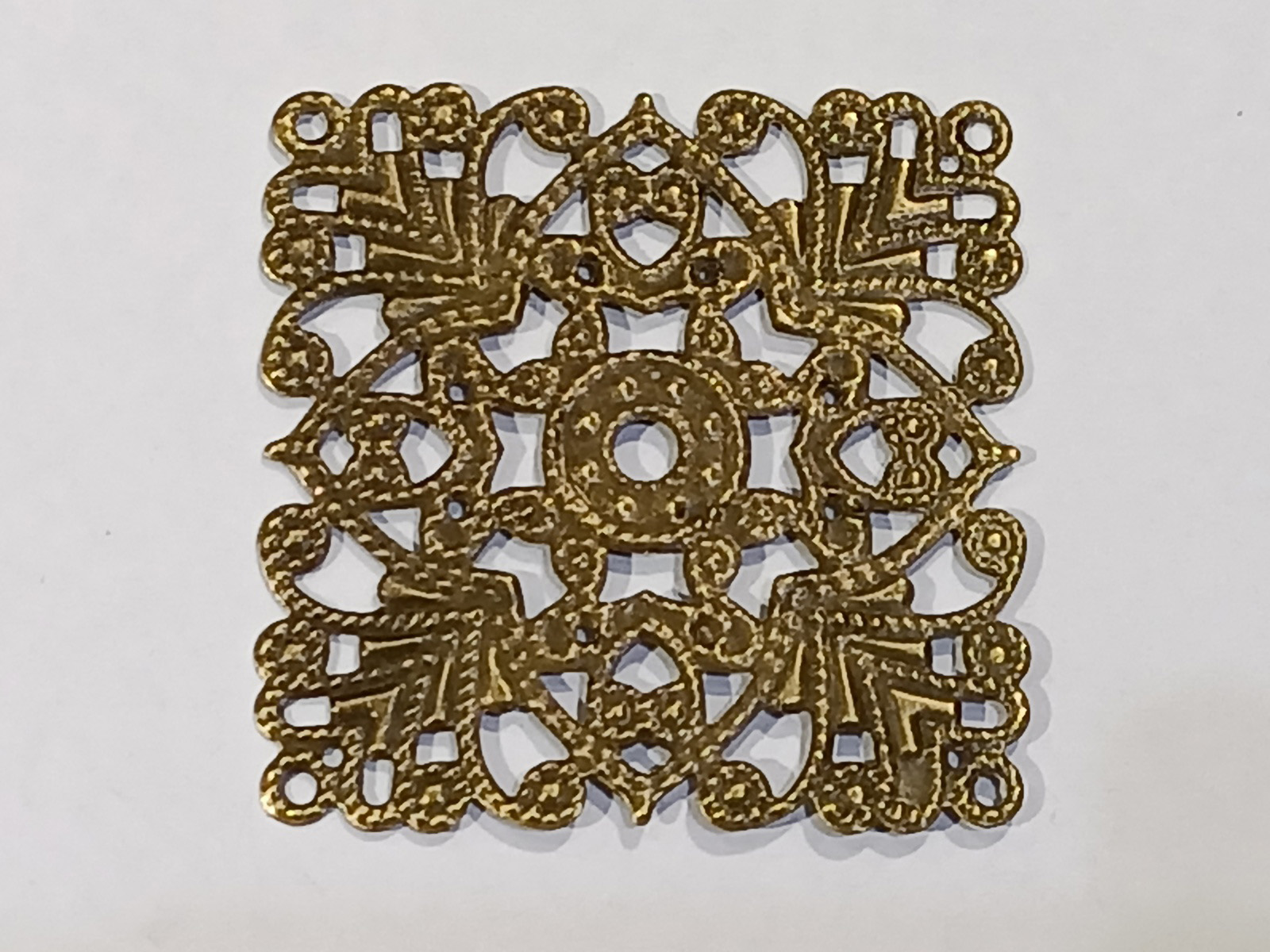 Chapa Cuadrado Medieval Oro Envejecido