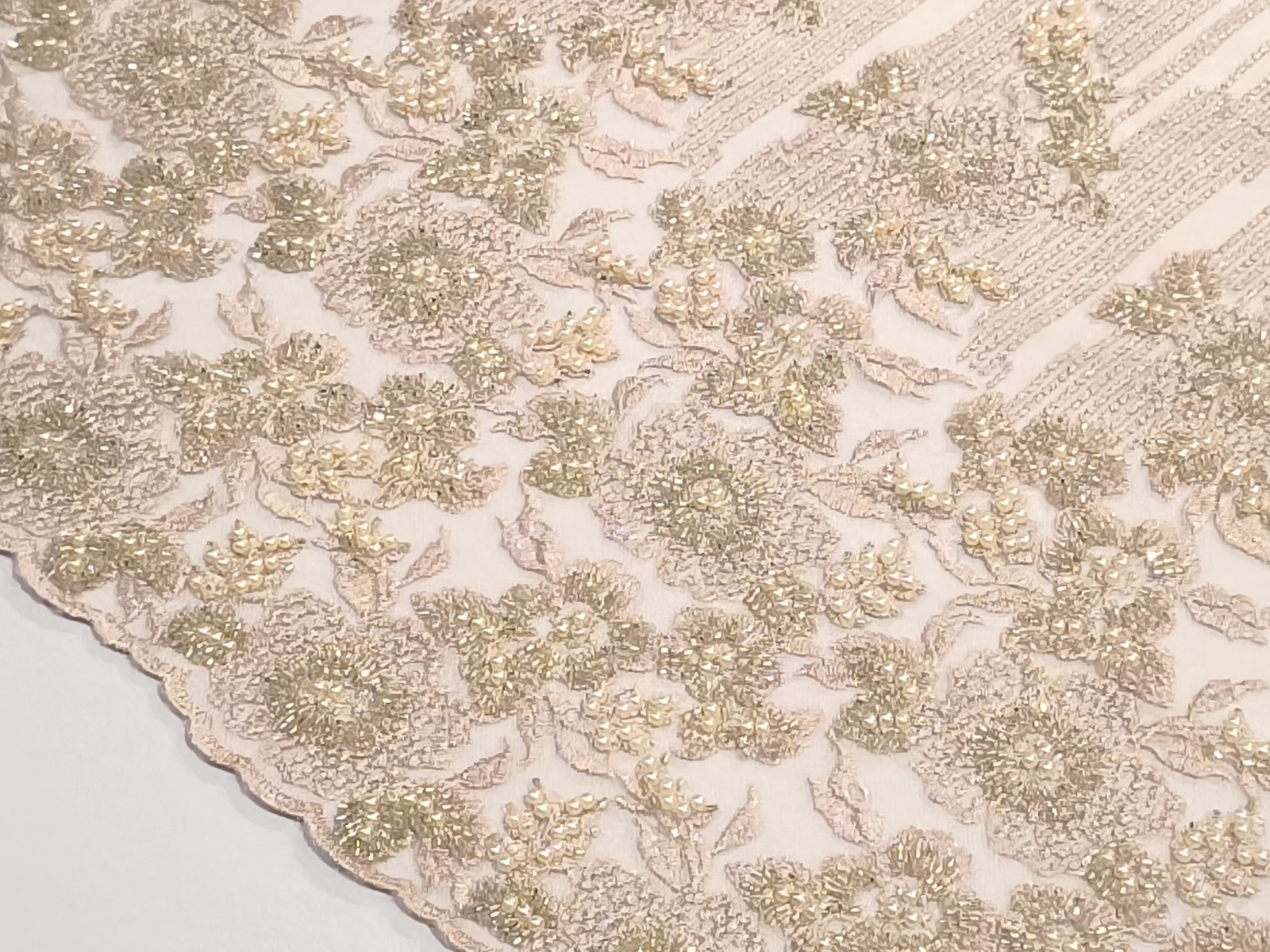 Pedrería Cenefa Rosa Nude Floral