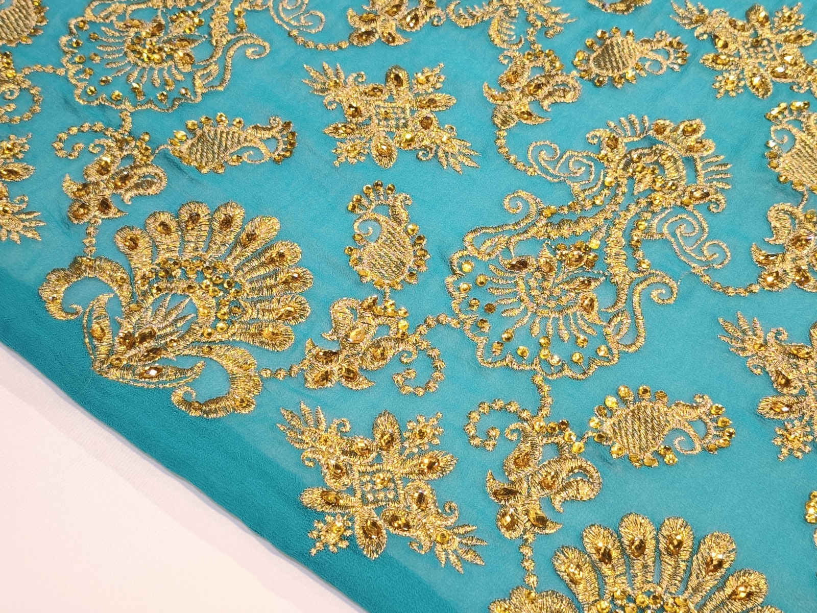 Georgette Bordado Rey Turquesa ORo